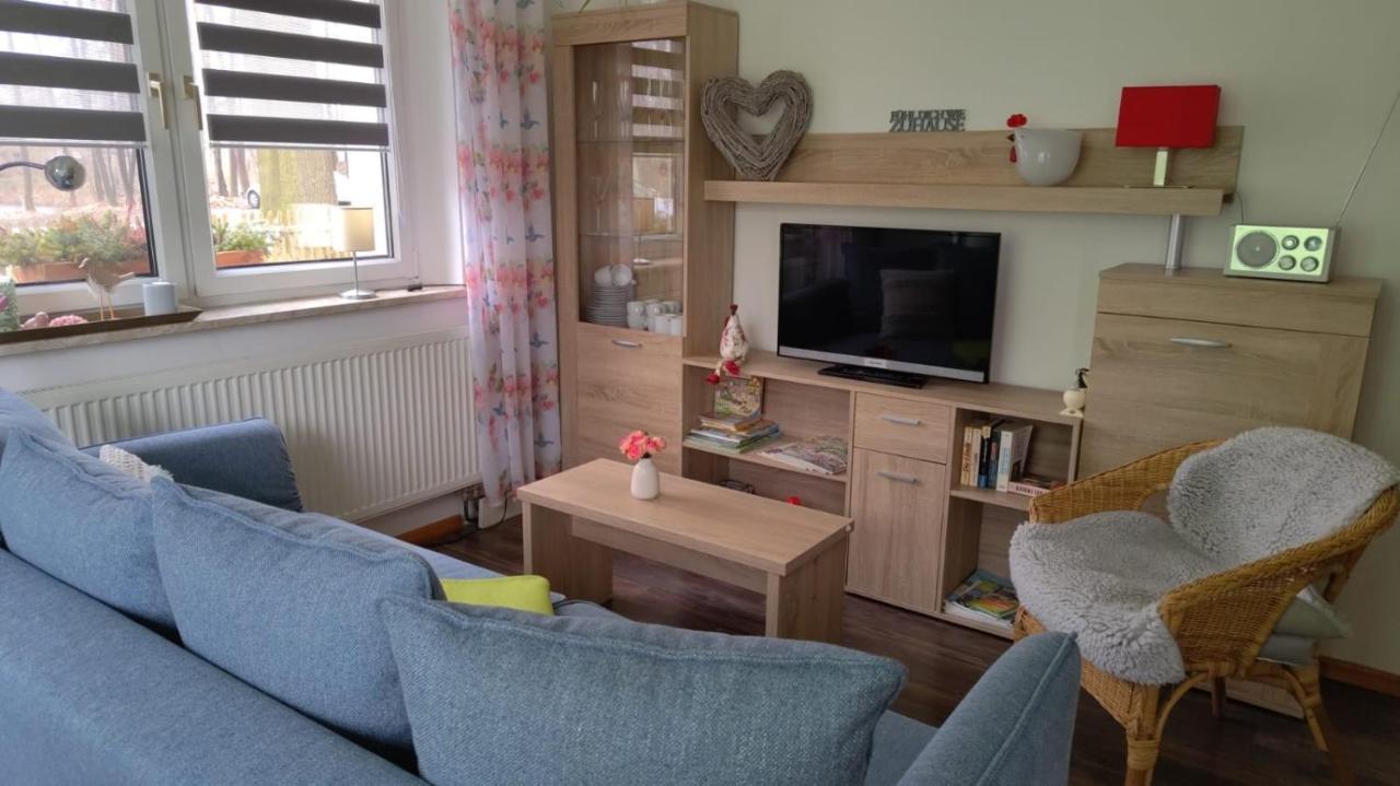 Helenes Ferienwohnung Auf Dem Bauernhof - Lausitzer Seenland Lauta Екстер'єр фото